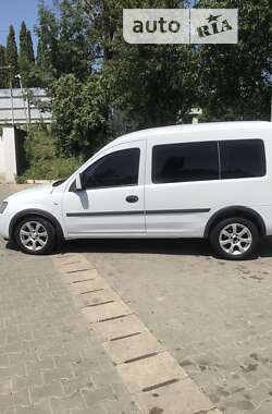 Мінівен Opel Combo 2009 в Чернівцях