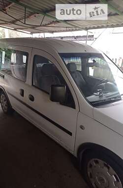 Минивэн Opel Combo 2006 в 