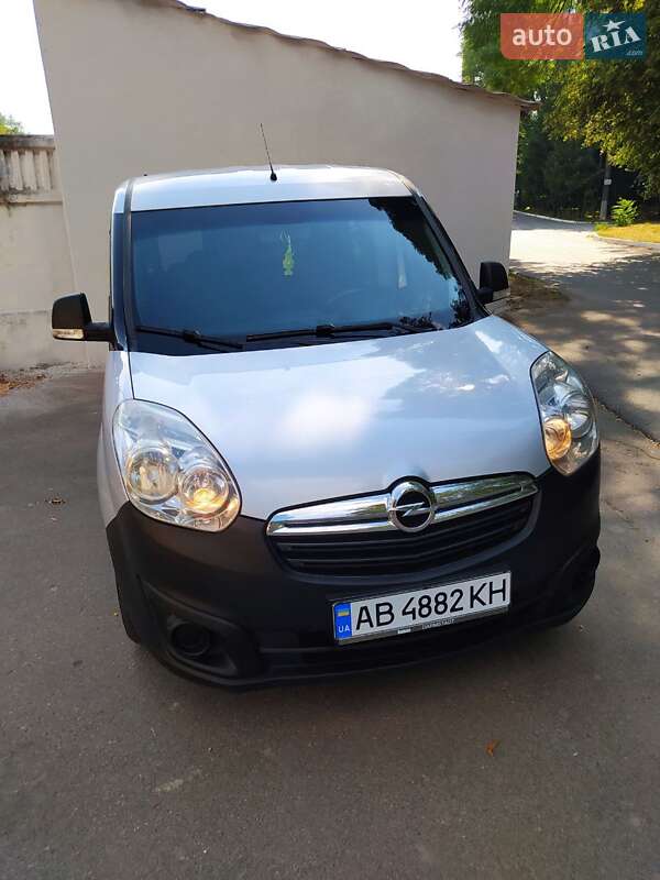 Минивэн Opel Combo 2012 в Виннице