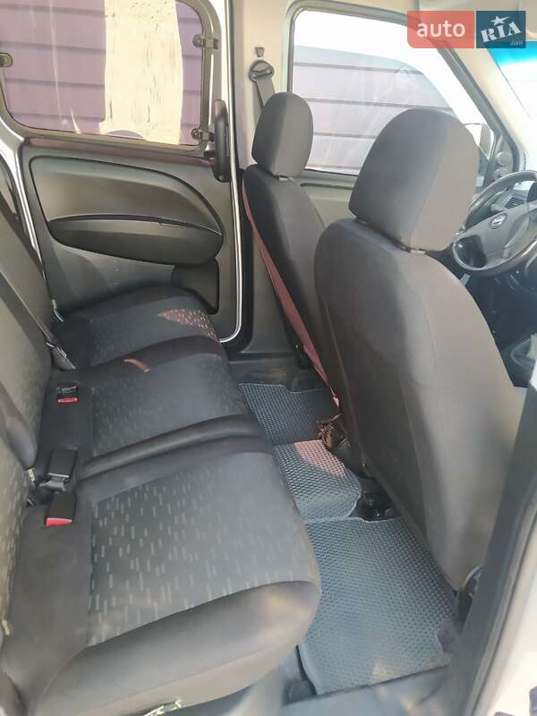 Минивэн Opel Combo 2012 в Виннице