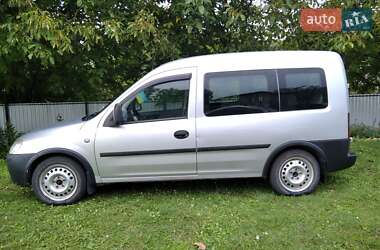 Минивэн Opel Combo 2006 в Баре