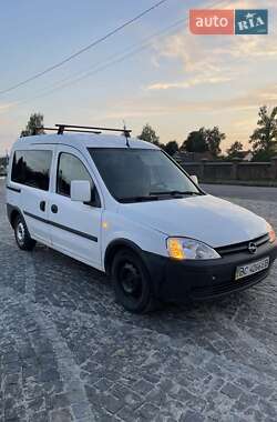 Минивэн Opel Combo 2007 в Дрогобыче