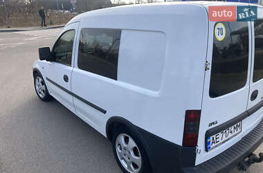 Минивэн Opel Combo 2004 в 