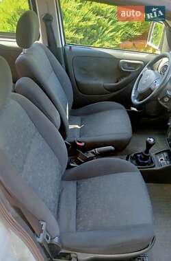 Минивэн Opel Combo 2009 в 