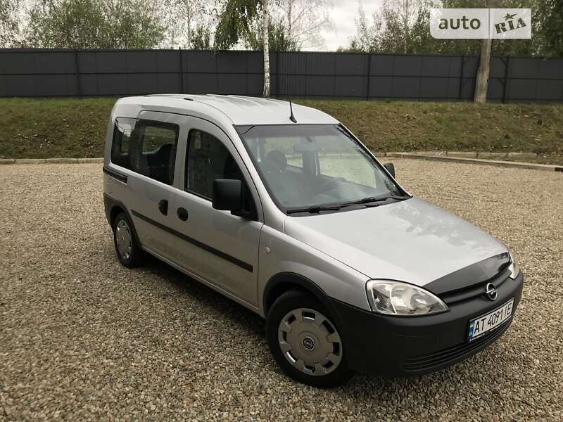 Мінівен Opel Combo 2008 в Калуші