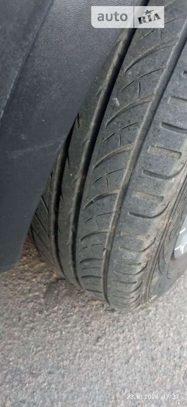 Минивэн Opel Combo 2005 в Остроге