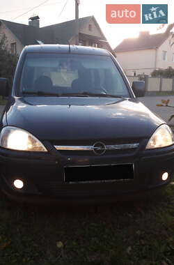 Минивэн Opel Combo 2008 в Луцке