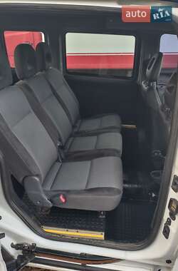 Минивэн Opel Combo 2010 в Ровно