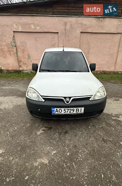 Мінівен Opel Combo 2009 в Сваляві