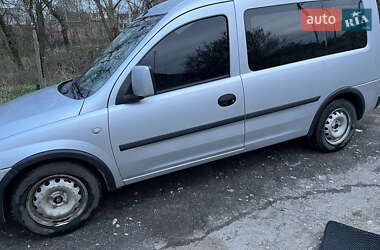 Минивэн Opel Combo 2005 в 
