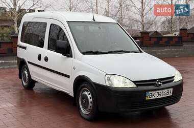 Минивэн Opel Combo 2010 в Ровно