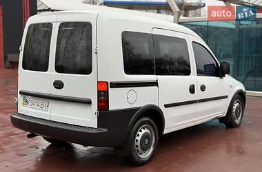 Минивэн Opel Combo 2010 в Ровно