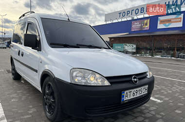 Минивэн Opel Combo 2007 в Калуше