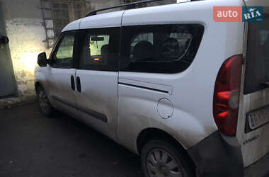 Вантажопасажирський фургон Opel Combo 2012 в Харкові