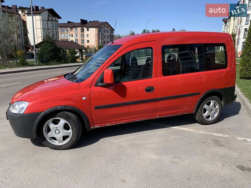 Мінівен Opel Combo 2009 в Рівному