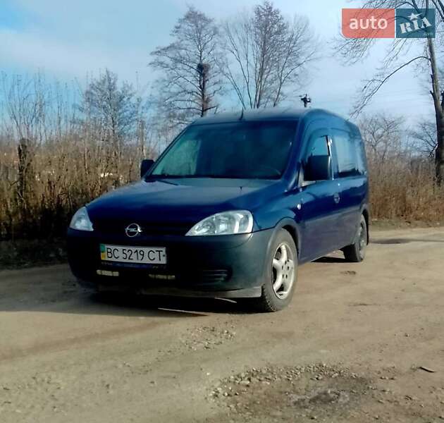 Минивэн Opel Combo 2009 в 