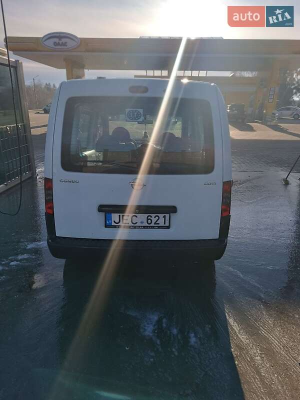 Мінівен Opel Combo 2006 в Дубні фото 4 Мінівен Opel Combo 2006 в Дубні