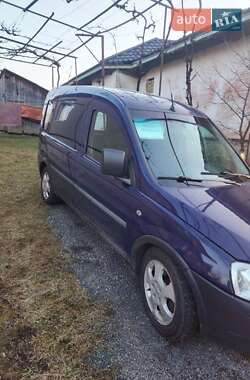 Грузовой фургон Opel Combo 2005 в 