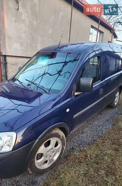 Грузовой фургон Opel Combo 2005 в 