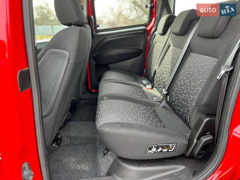 Минивэн Opel Combo 2017 в Ужгороде
