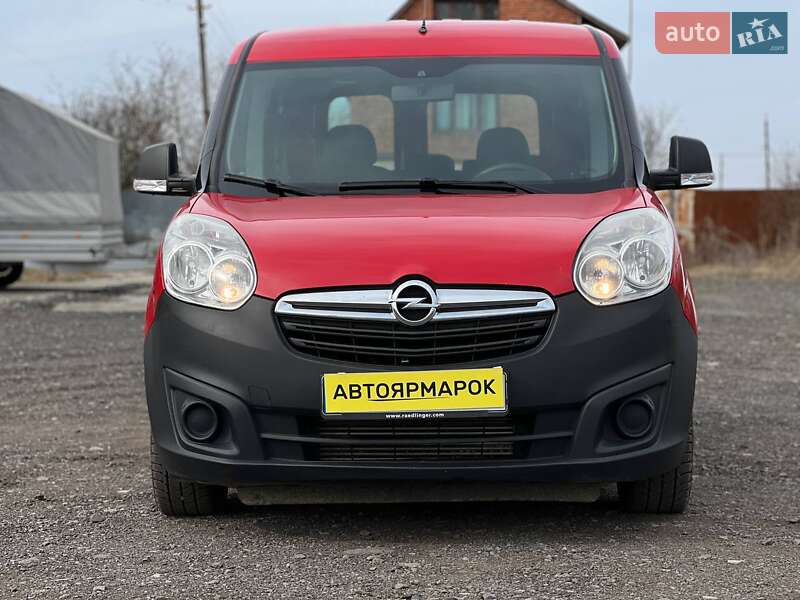 Минивэн Opel Combo 2017 в Ужгороде