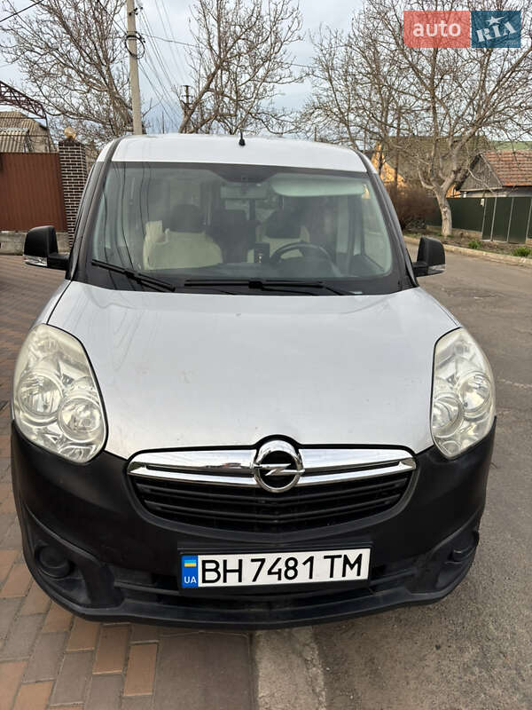 Минивэн Opel Combo 2017 в 