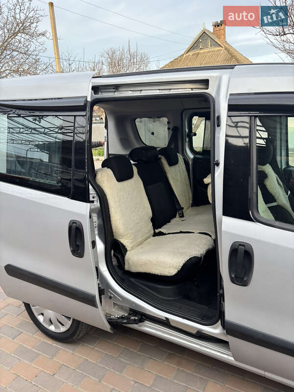 Минивэн Opel Combo 2017 в Измаиле