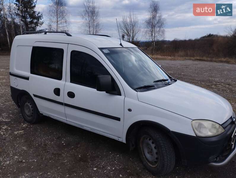 Минивэн Opel Combo 2003 в Кременце