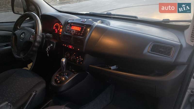 Минивэн Opel Combo 2015 в Киеве