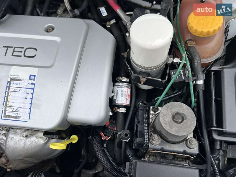 Грузовой фургон Opel Combo 2007 в Красилове
