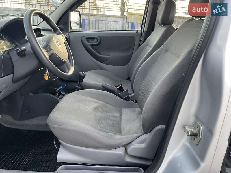 Минивэн Opel Combo 2005 в Тернополе