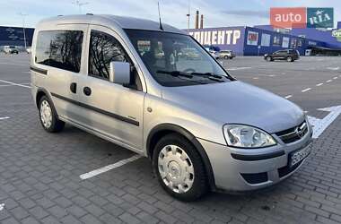 Минивэн Opel Combo 2005 в 