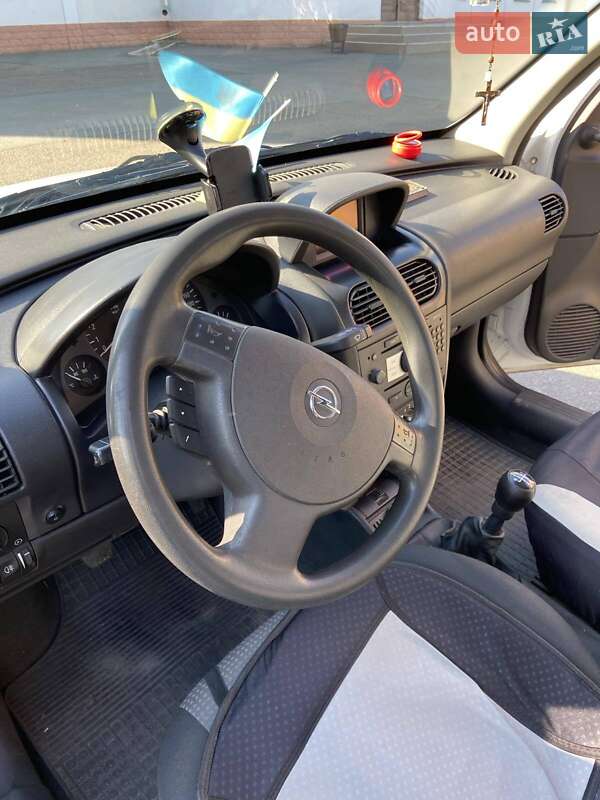 Минивэн Opel Combo 2006 в Измаиле