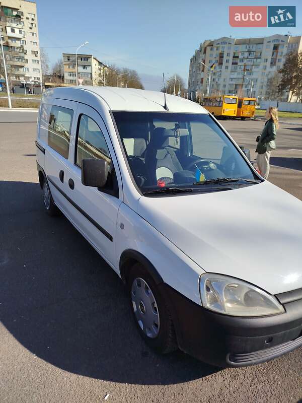 Минивэн Opel Combo 2006 в Измаиле