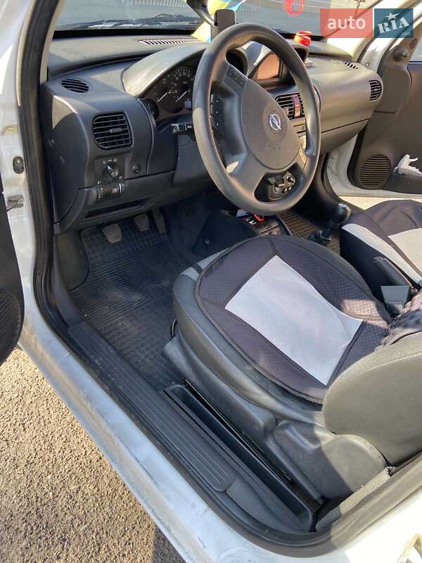 Минивэн Opel Combo 2006 в Измаиле