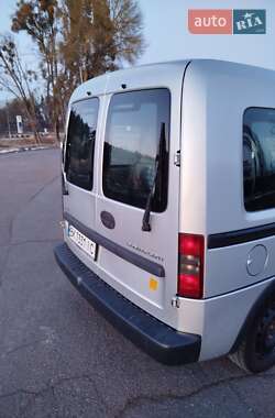 Минивэн Opel Combo 2005 в 