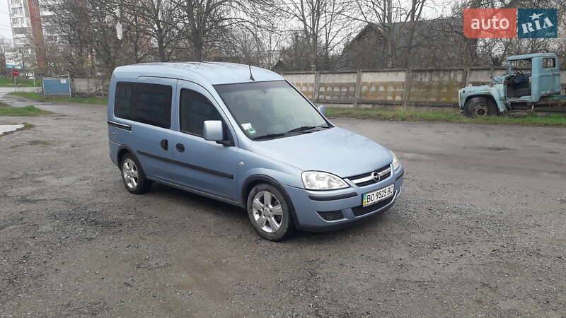 Мінівен Opel Combo 2006 в Чорткові
