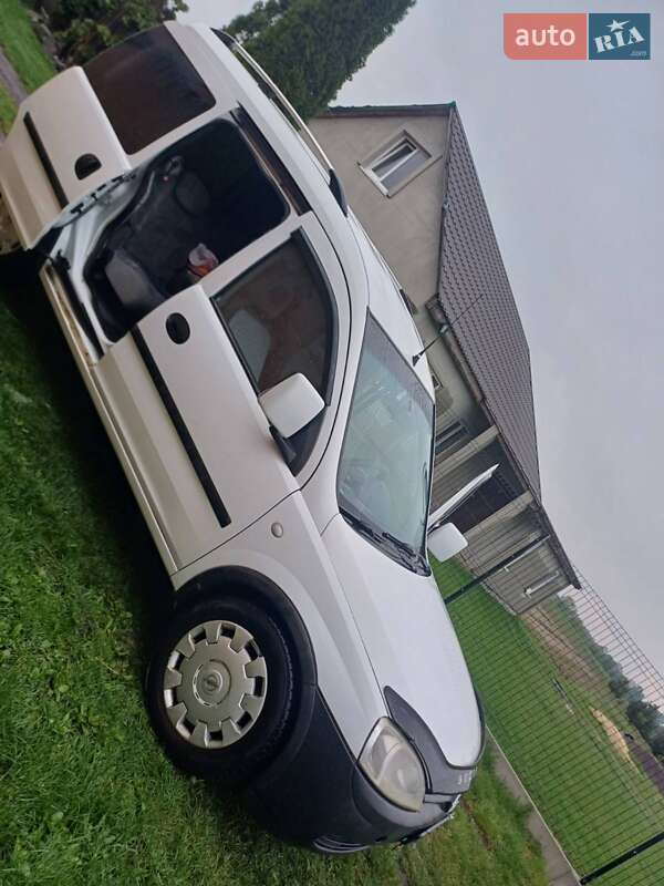 Минивэн Opel Combo 2007 в Любомле