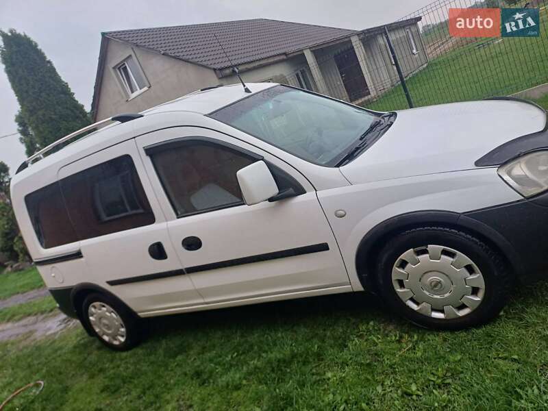 Мінівен Opel Combo 2007 в Любомлі