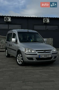 Мінівен Opel Combo 2005 в Луцьку