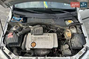 Минивэн Opel Combo 2005 в 
