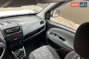 Минивэн Opel Combo 2013 в 