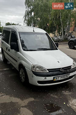 Минивэн Opel Combo 2004 в 