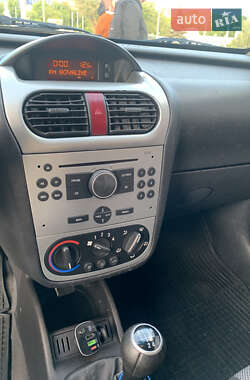 Минивэн Opel Combo 2010 в 