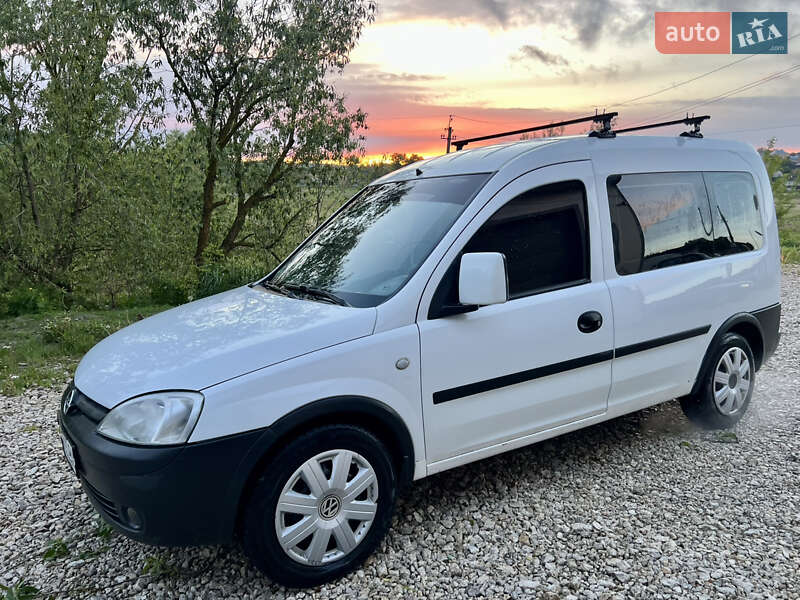 Мінівен Opel Combo 2005 в Тернополі