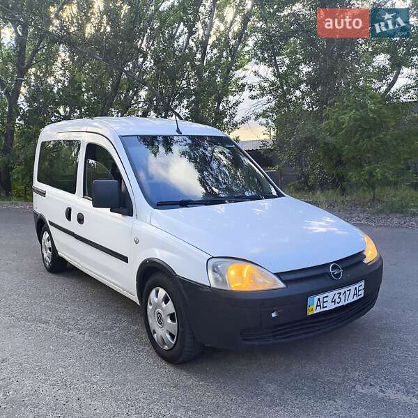 Минивэн Opel Combo 2008 в Днепре