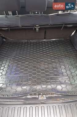 Минивэн Opel Combo 2006 в 