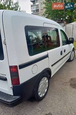 Минивэн Opel Combo 2006 в 