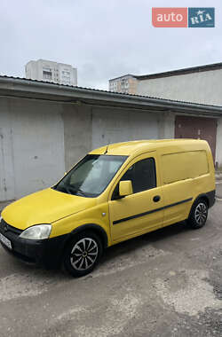 Грузовой фургон Opel Combo 2011 в 