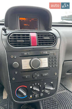 Грузовой фургон Opel Combo 2006 в 